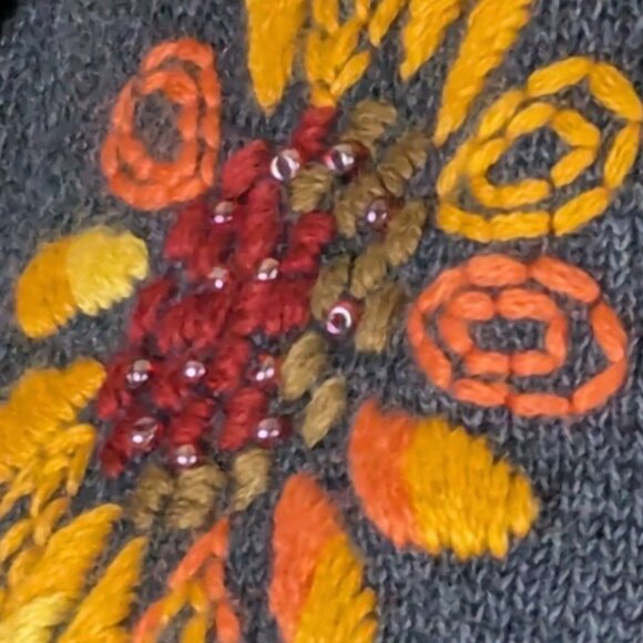 Vintage Women's Small/Petite Alfred Dunner Embroidered Floral Turtleneck Sweater - Picture 6 of 14